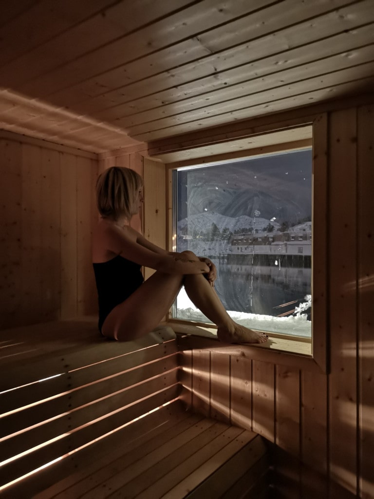 Lily Rose in the sauna at Hattvika Lodge