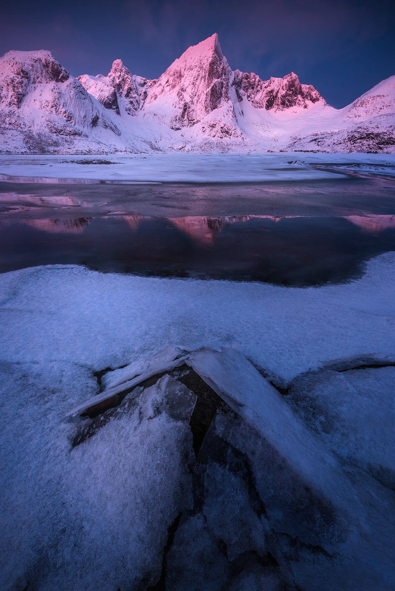 Visiting Lofoten in the Winter | Hattvika Lodge